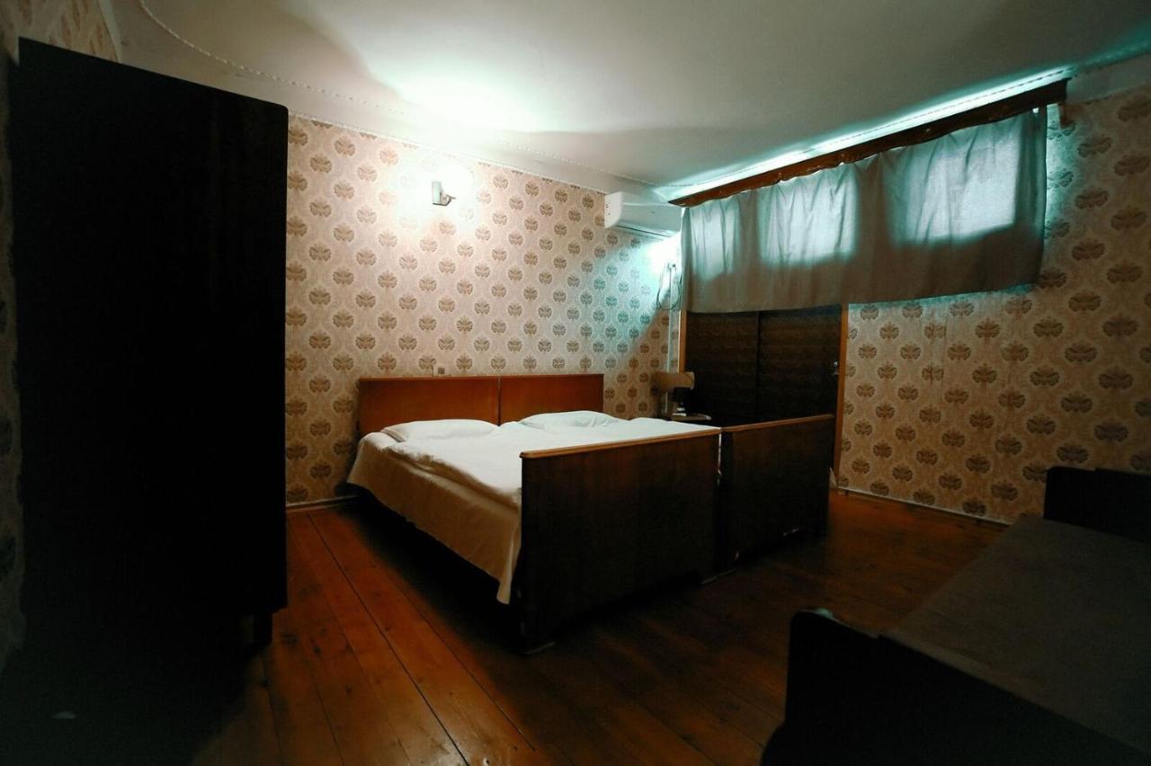 Guest House Old Kutaisi Exterior photo