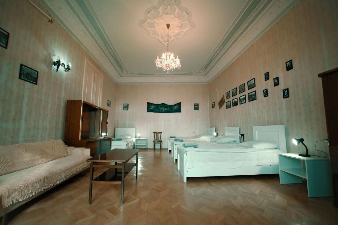 Guest House Old Kutaisi Exterior photo
