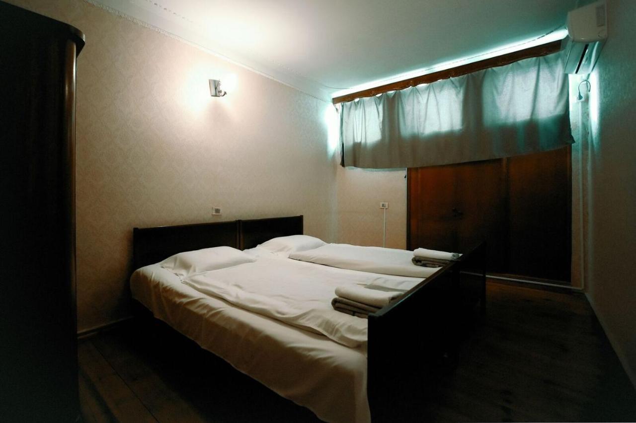Guest House Old Kutaisi Exterior photo